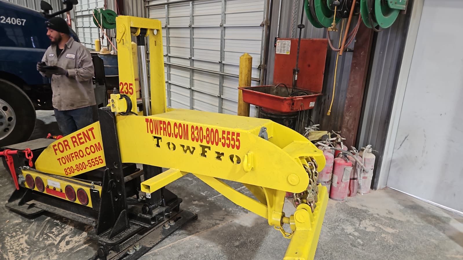 Tow Fro Boom Wrecker